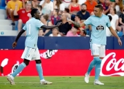 英雄联盟总决赛时间-包含维罗纳球员赛后与球迷互动，展现团队精神的词条