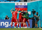 英雄联盟总决赛直播-荷兰主场完胜芬兰，夺得小组第一