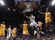 英雄联盟总决赛2025-野牛狂奔！南非掀翻银河战舰，凯恩悲情爆发难阻风暴