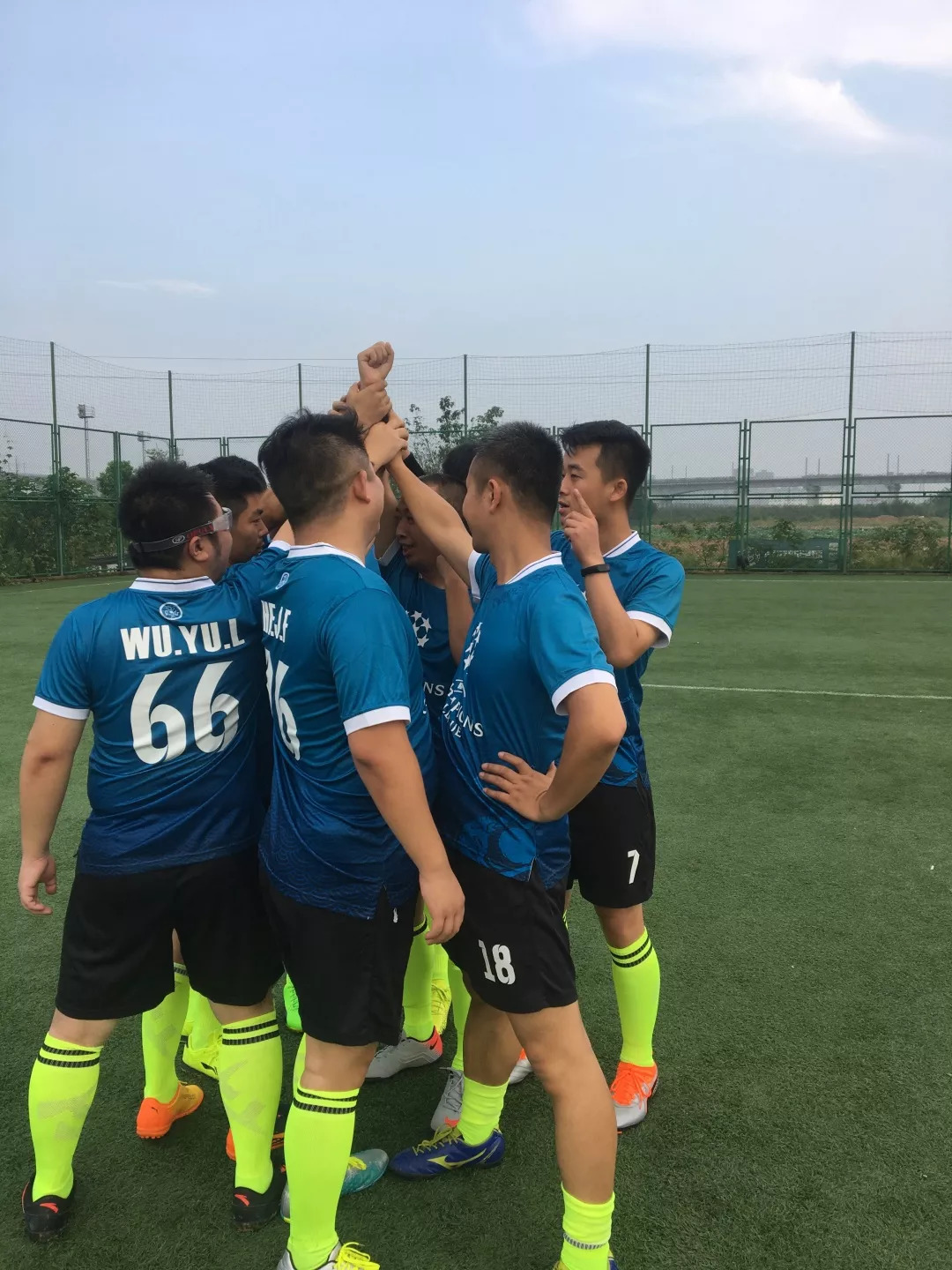 包含罗马球员大力弘扬团队精神,期待全队击败对手的词条 包含罗马球员大力弘扬团队精神,期待全队击败对手的词条