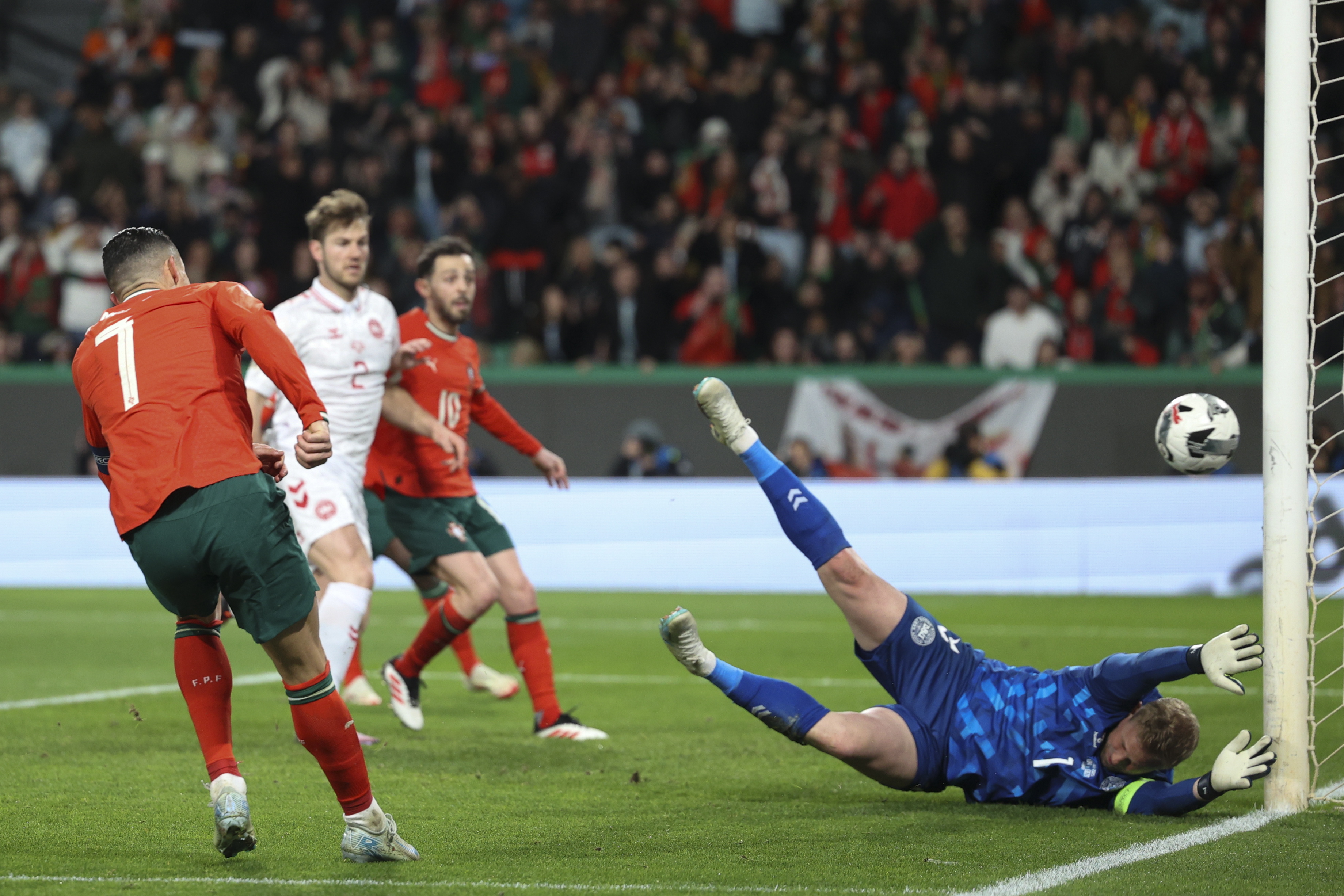 葡萄牙代表队表现出色称霸赛场的简单介绍