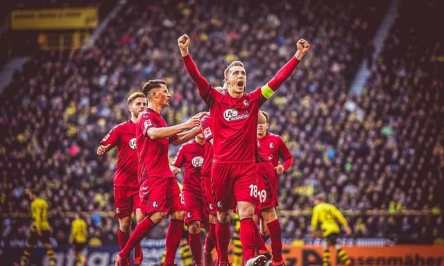 门兴格拉德巴赫狂胜弗赖堡,继续取得连胜的简单介绍 门兴格拉德巴赫狂胜弗赖堡,继续取得连胜的简单介绍