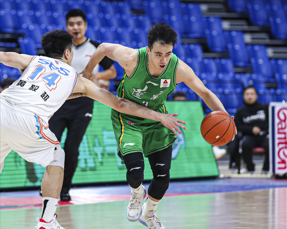 山西队轻取福建队,克莱惊艳四座的简单介绍 山西队轻取福建队,克莱惊艳四座的简单介绍