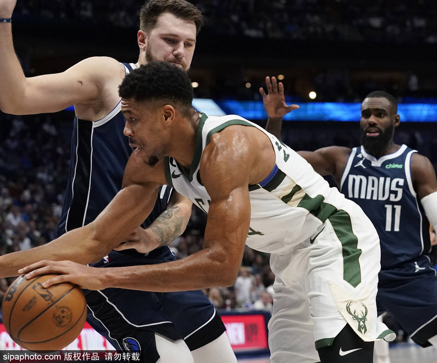 北京队碾压独行侠，字母哥刷新纪录