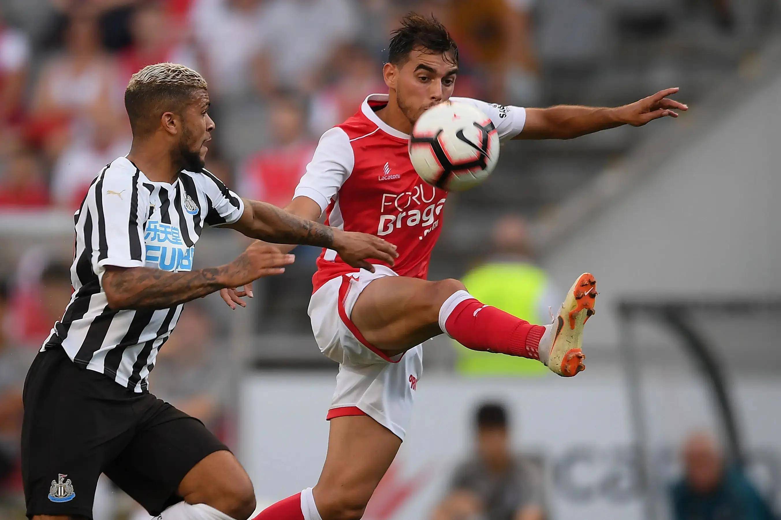 球队实力派球员奋力拼搏,全力以赴 球队实力派球员奋力拼搏,全力以赴