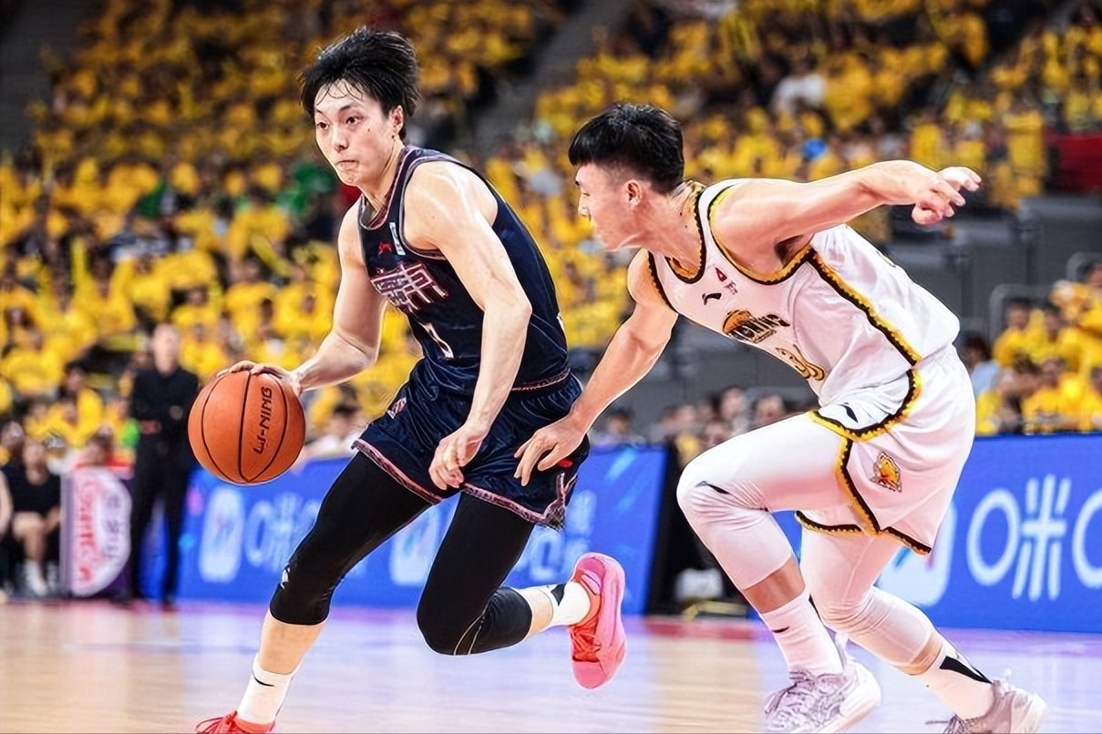 广东男篮一触即发,鏖战待观 广东男篮一触即发,鏖战待观