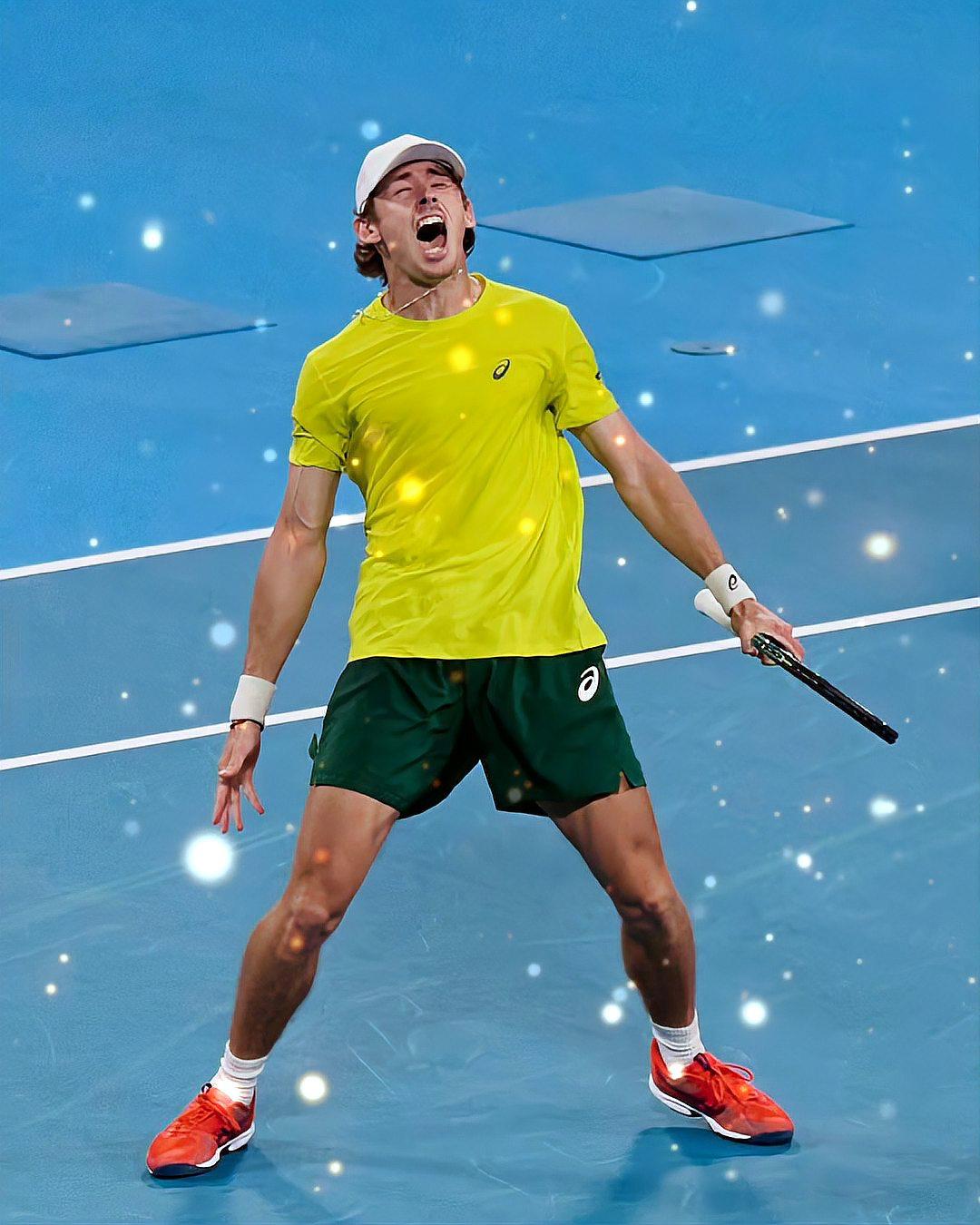 拉沃尔杯逆转戴维斯杯,兹维列夫带队取胜 拉沃尔杯逆转戴维斯杯,兹维列夫带队取胜