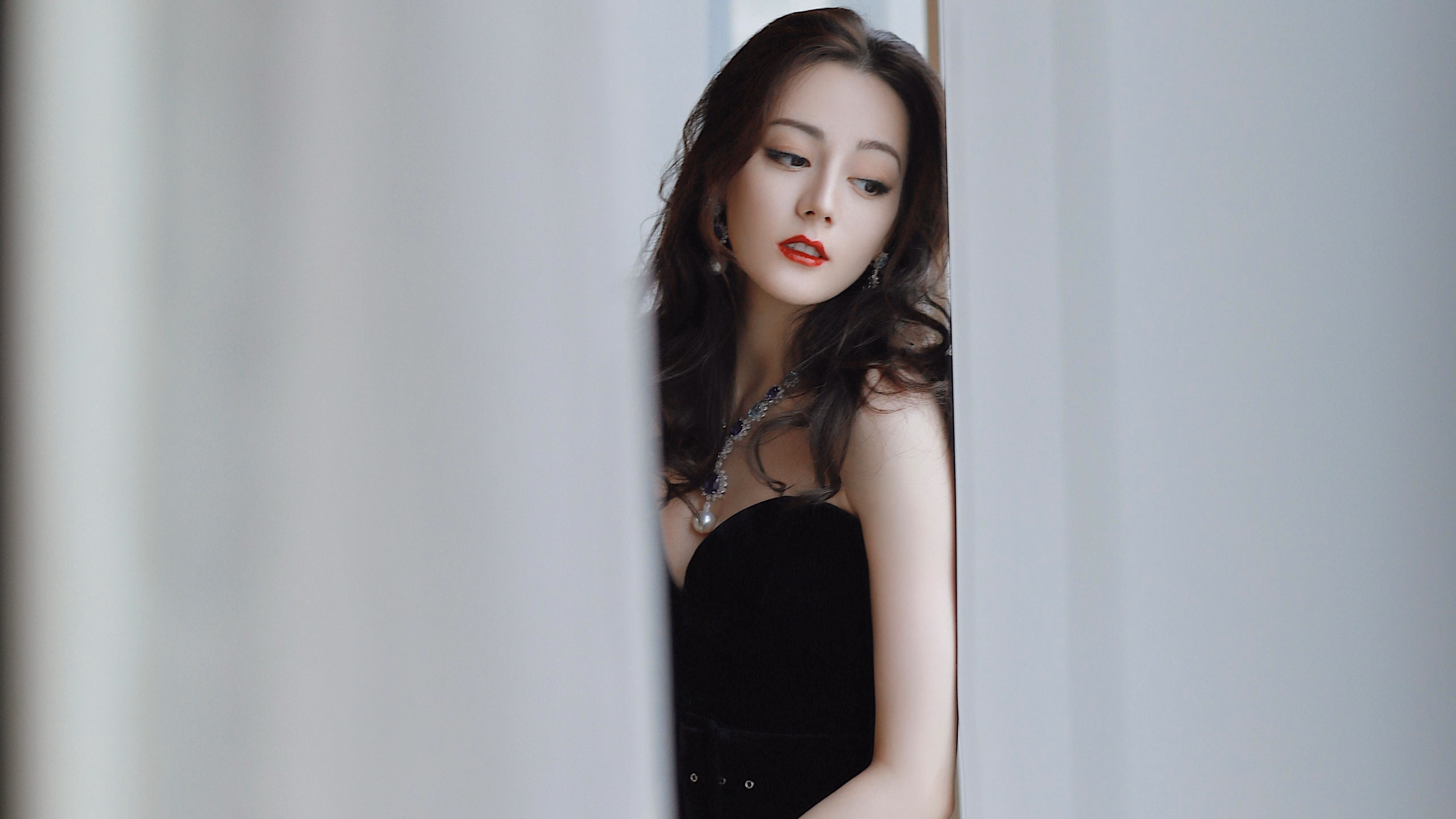 布伦森关键先生本色尽显,雄鹿队跨洋速胜山西队