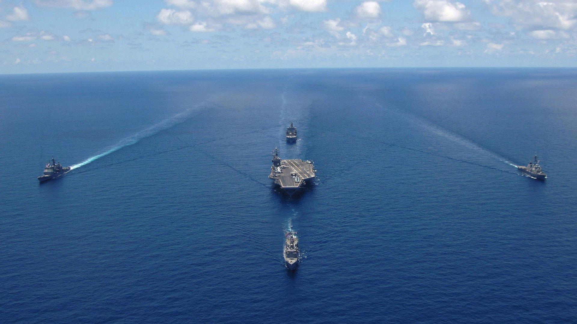 以团队之名奏响胜利交响曲—拉文带动全队节奏，深圳队稳稳拿下雄鹿