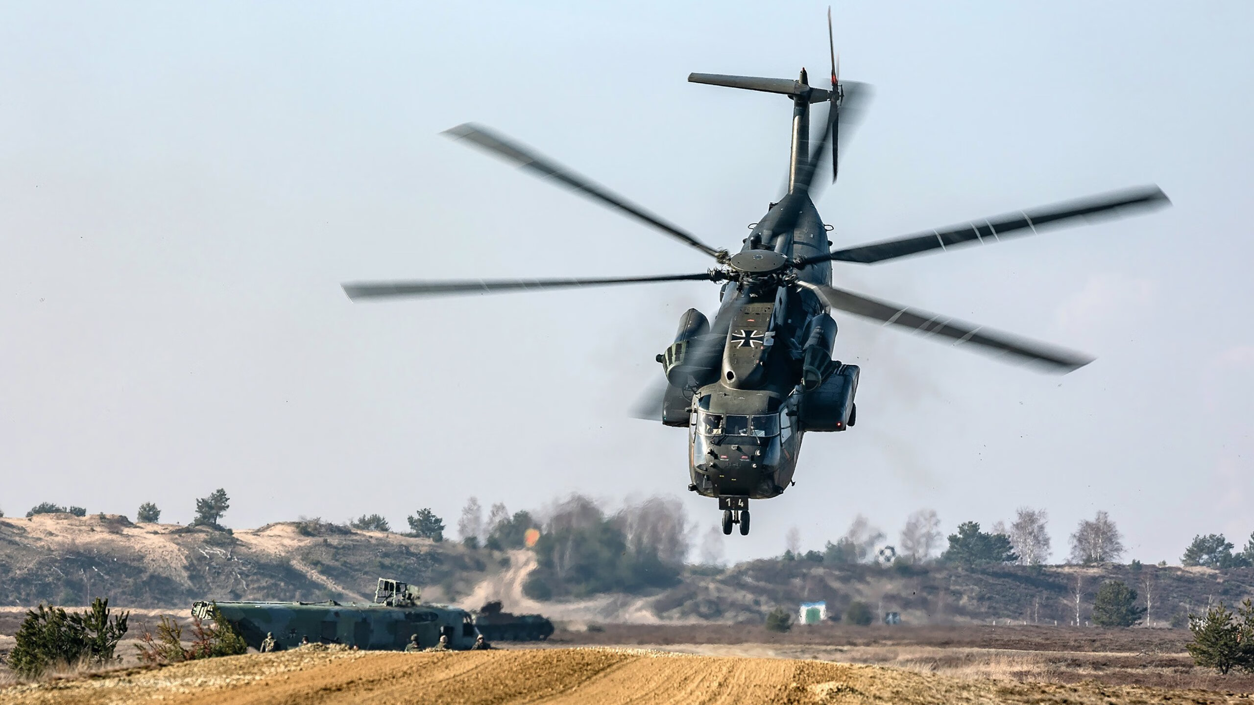 绿茵场上的篮球时刻，补时连入两球，北美新军上演神奇逆转